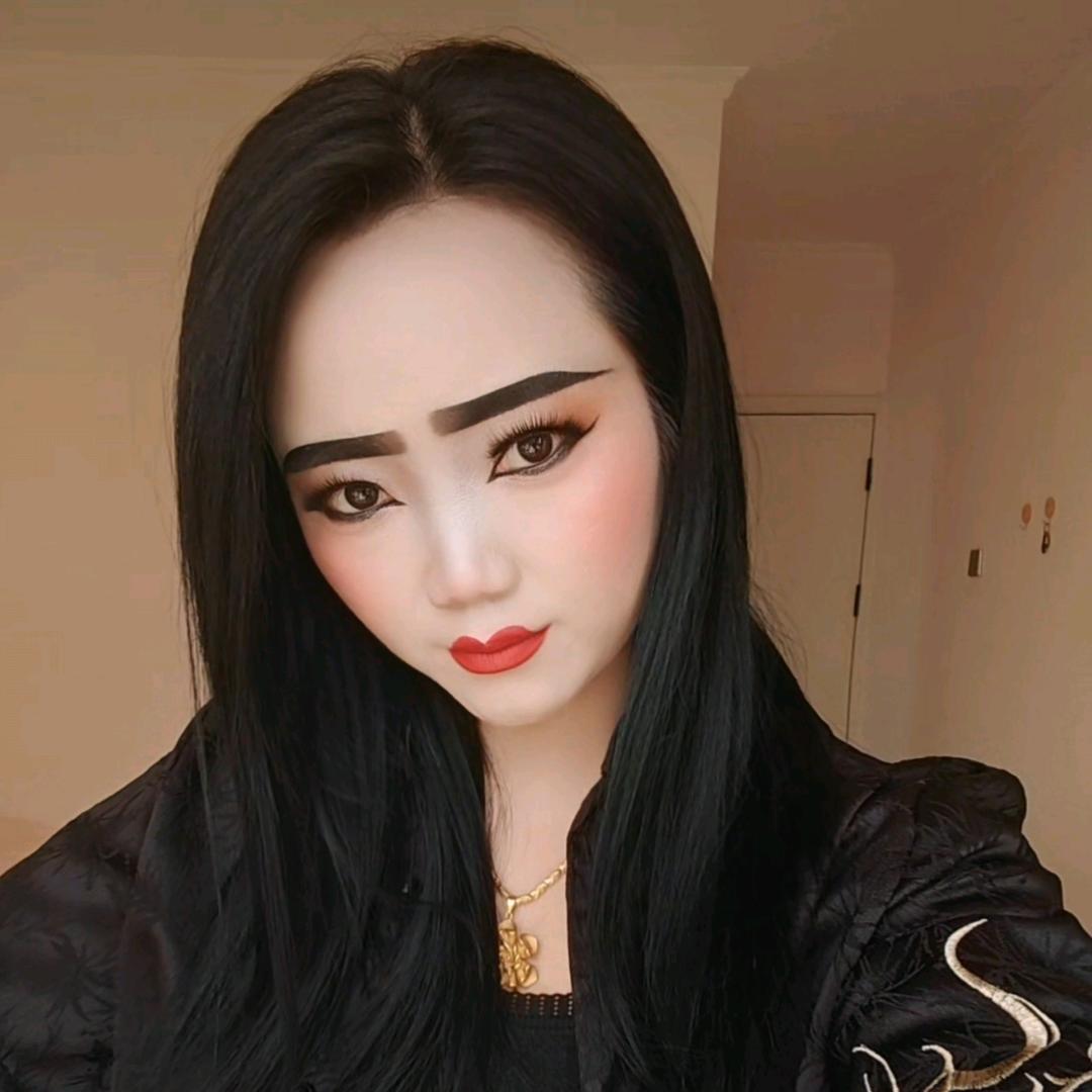 琴  儿