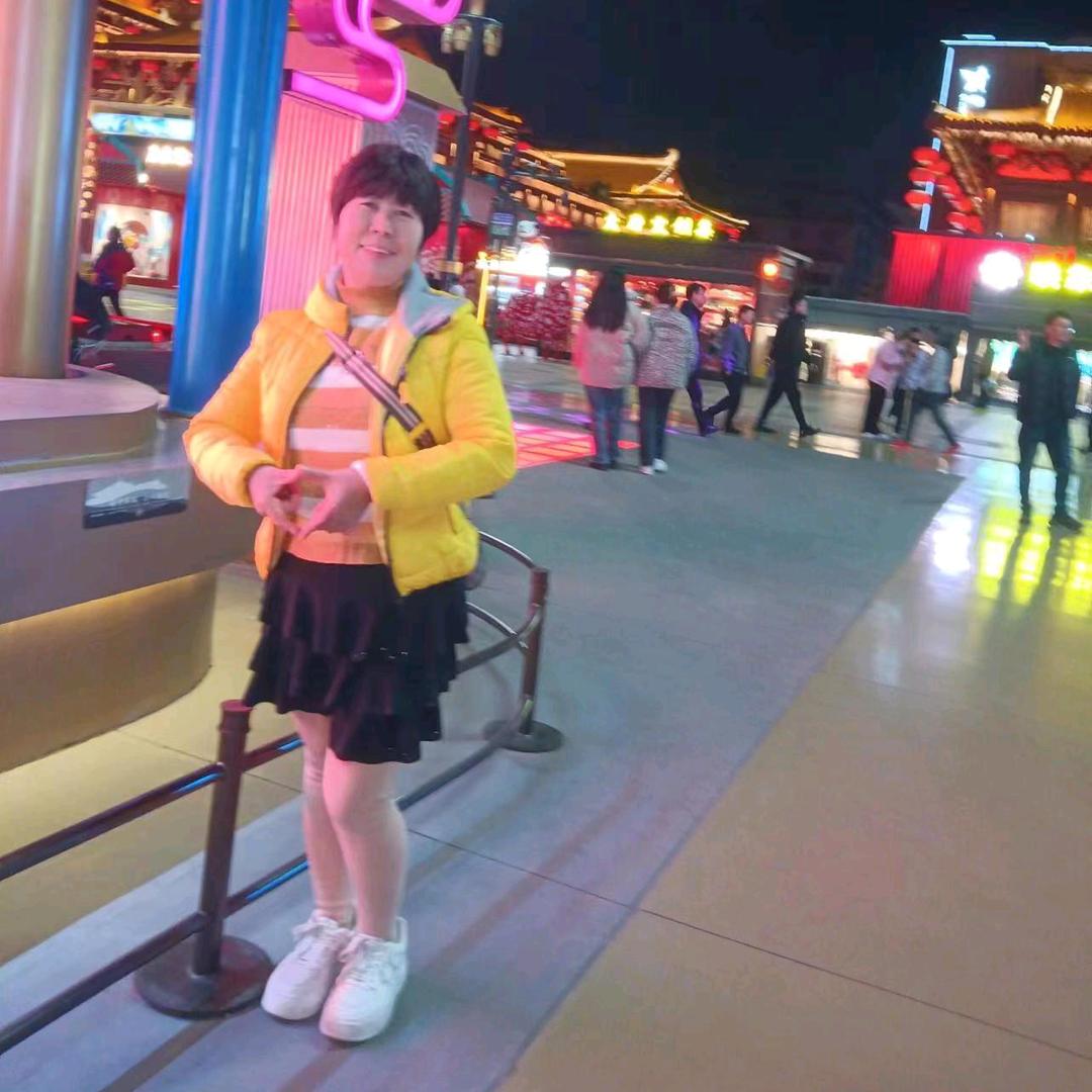 小海悦   每天下午1.30开播