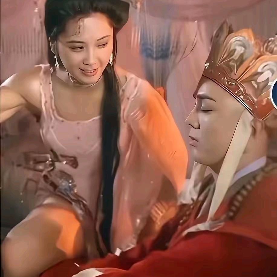 走路太骚会闪腰