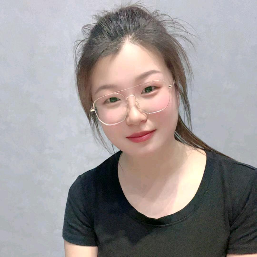 伊一.