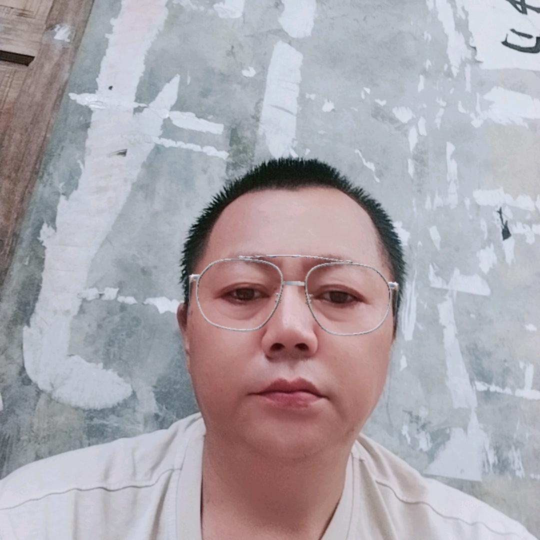 阖家欢乐刘登权。