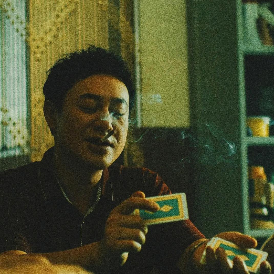 捉迷藏的铁人