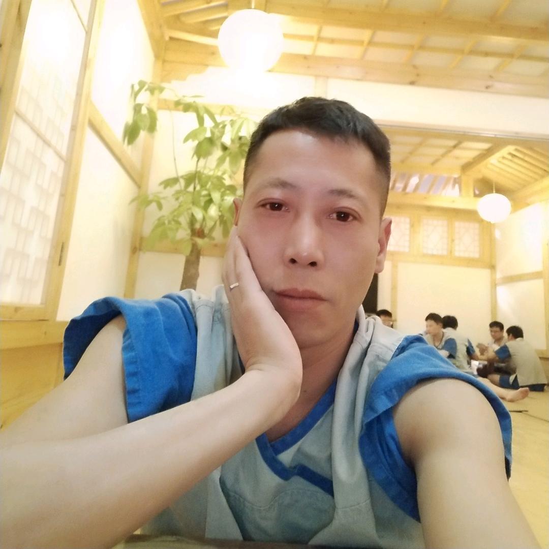 吕
