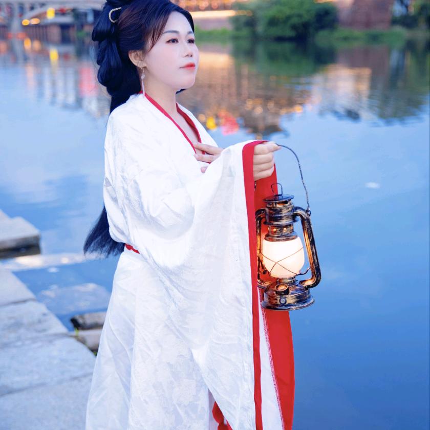 小英