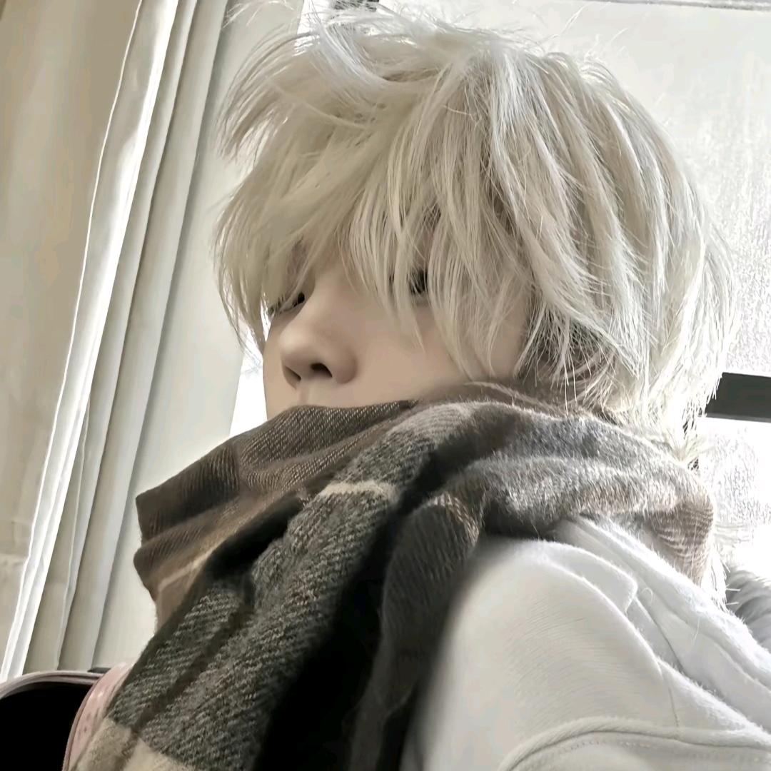 环绕音/.头像