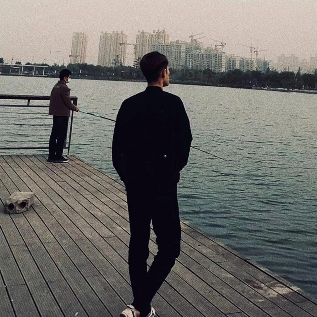 鹏什么鹏🚶‍♂️