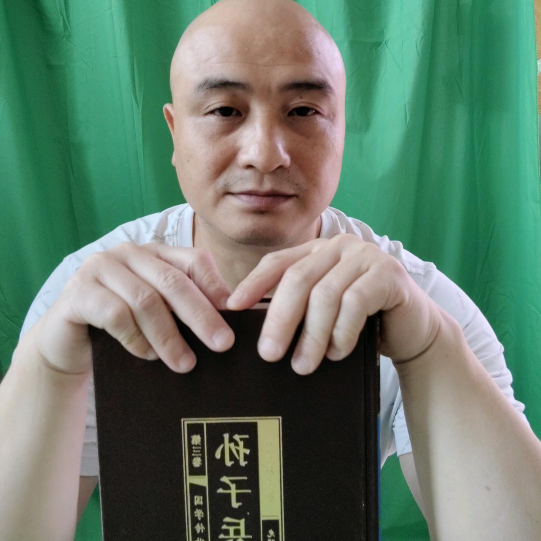 爱宝护眼灯
