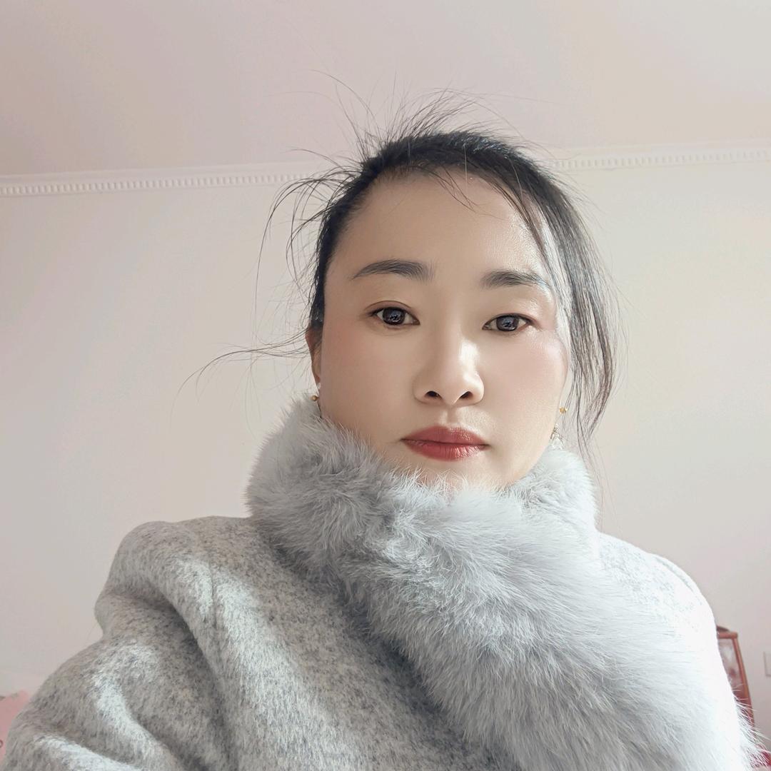 轮挖出租，王姐。