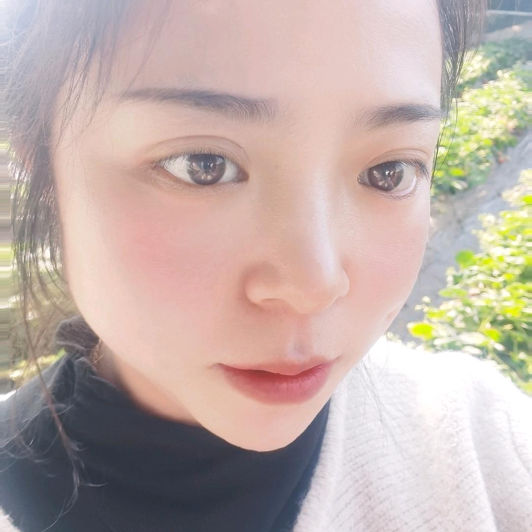 靓彩美妆