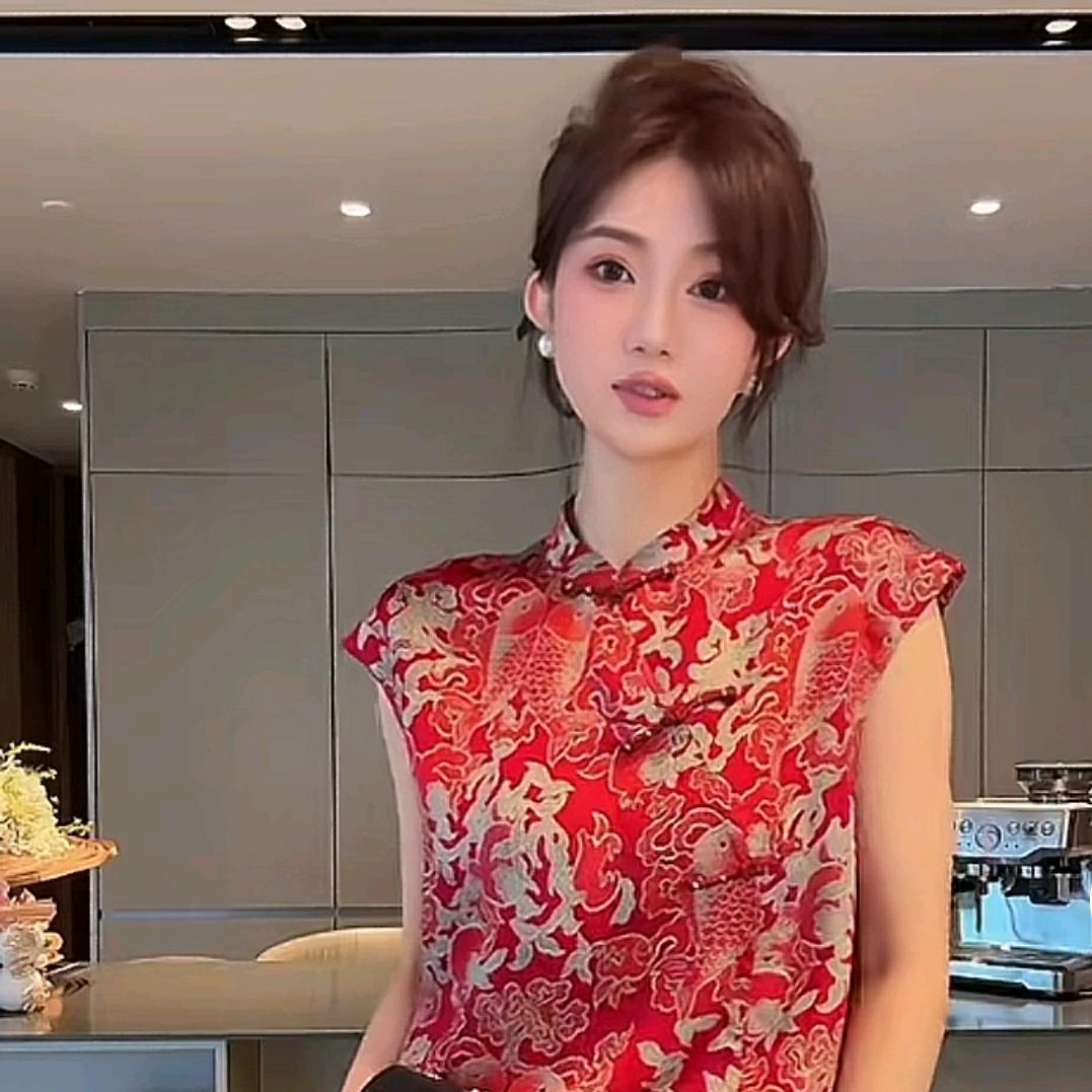 yiyi吖国风轻奢穿搭分享