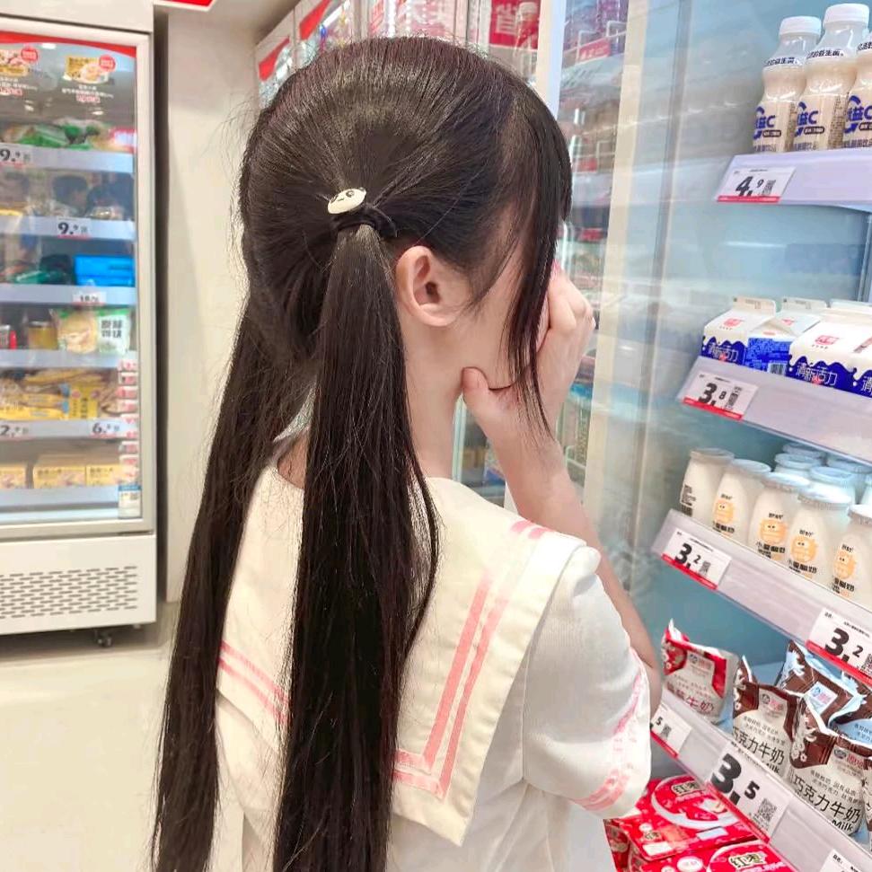 芸芸控