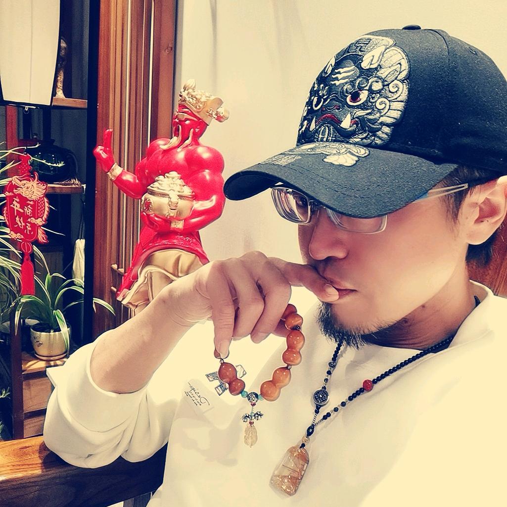 聚友斋珠宝的大老王