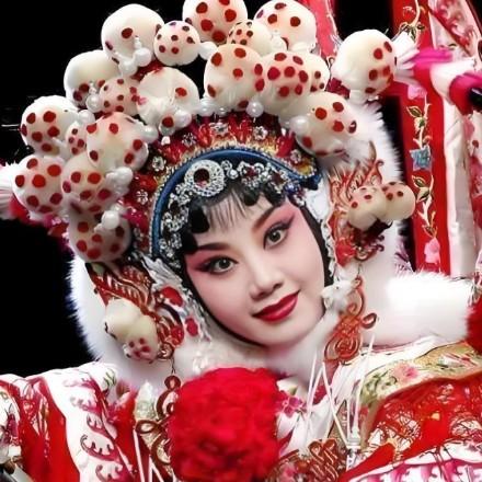 美女团队演唱
