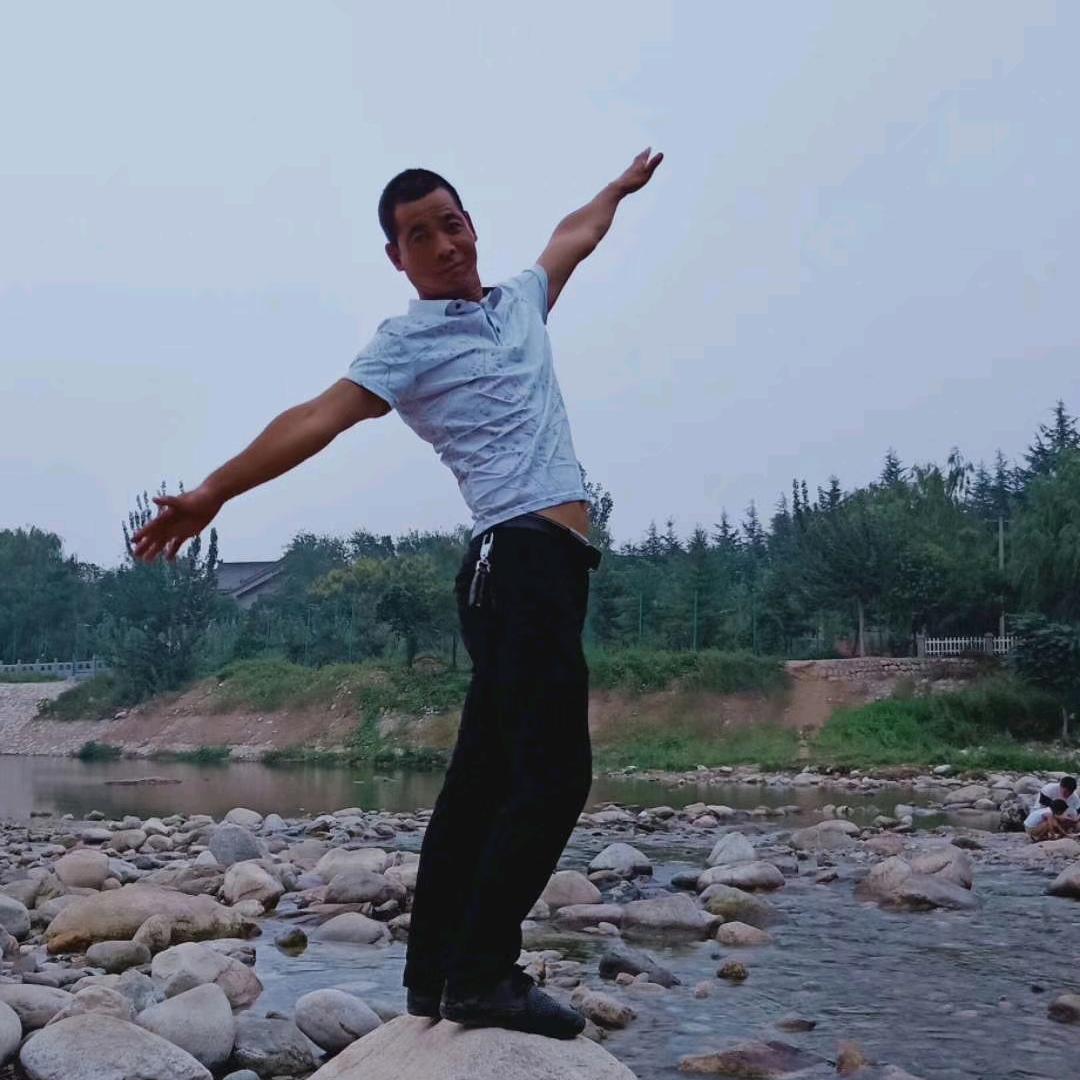 李子豪。