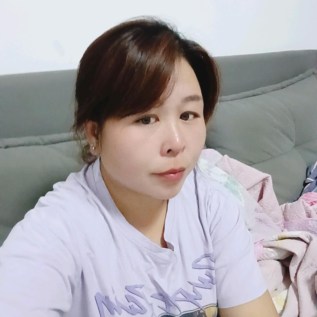 静静呀(•‿•)