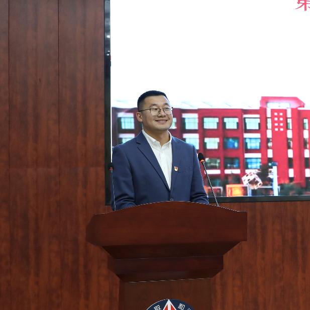 东北小伙在内蒙