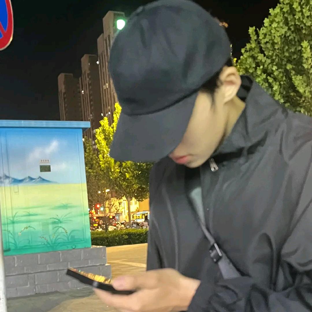 爱健身的小任