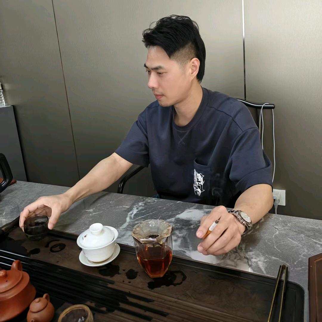 皇冠宝石👑💎树伟