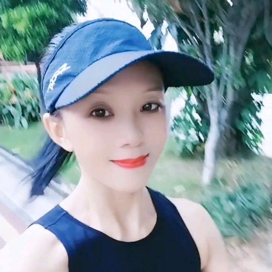 追梦女孩小芳
