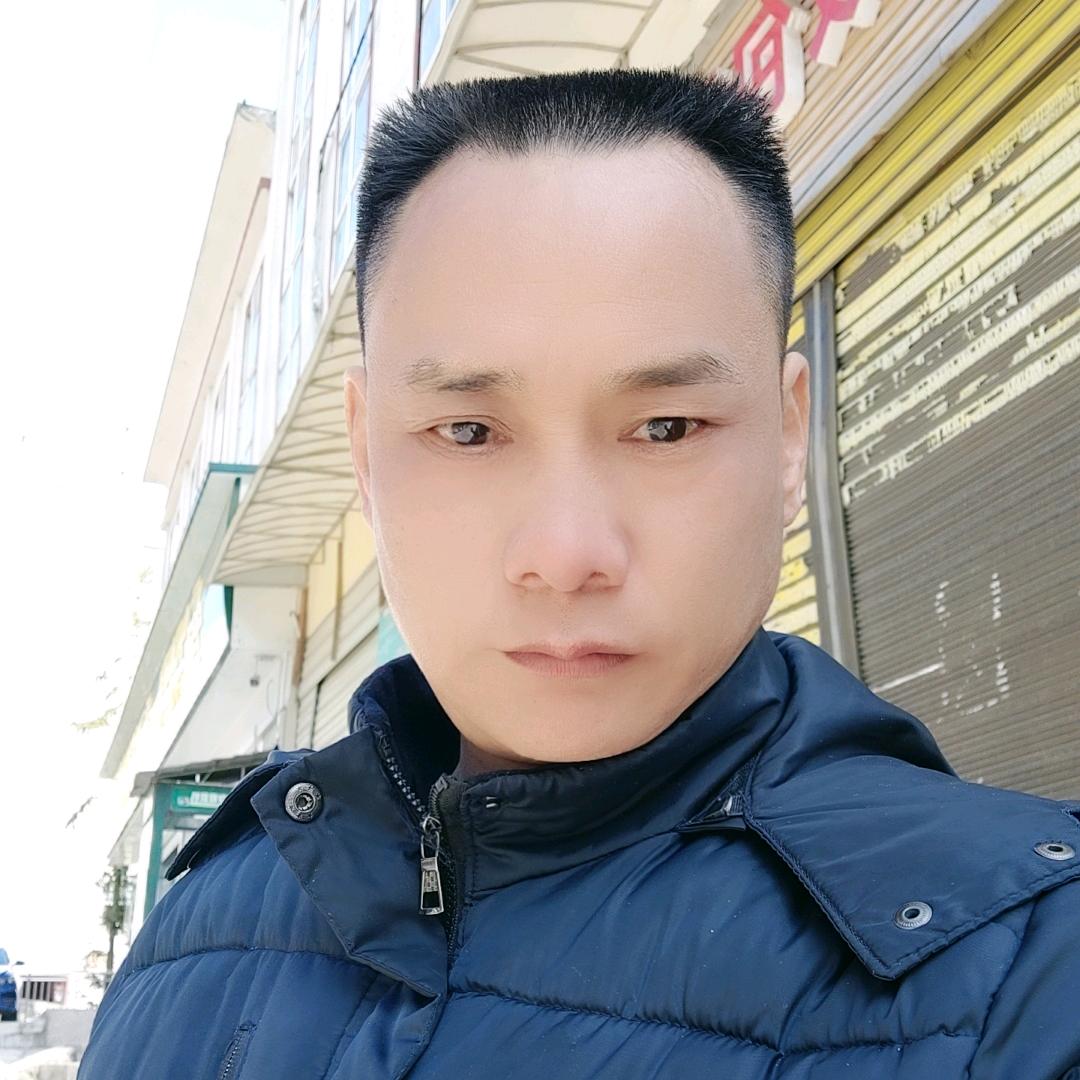 万山网红朱砂店，单身哥