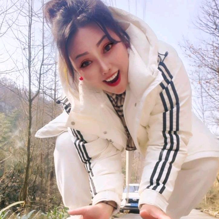 🐰摆地摊的二姐75兔🐰