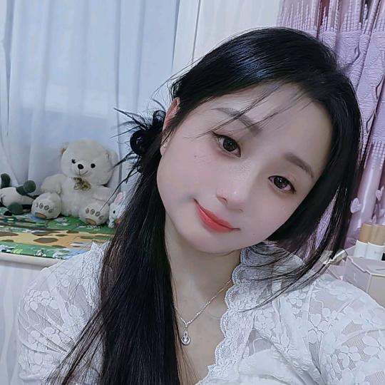 爱笑的小王同学