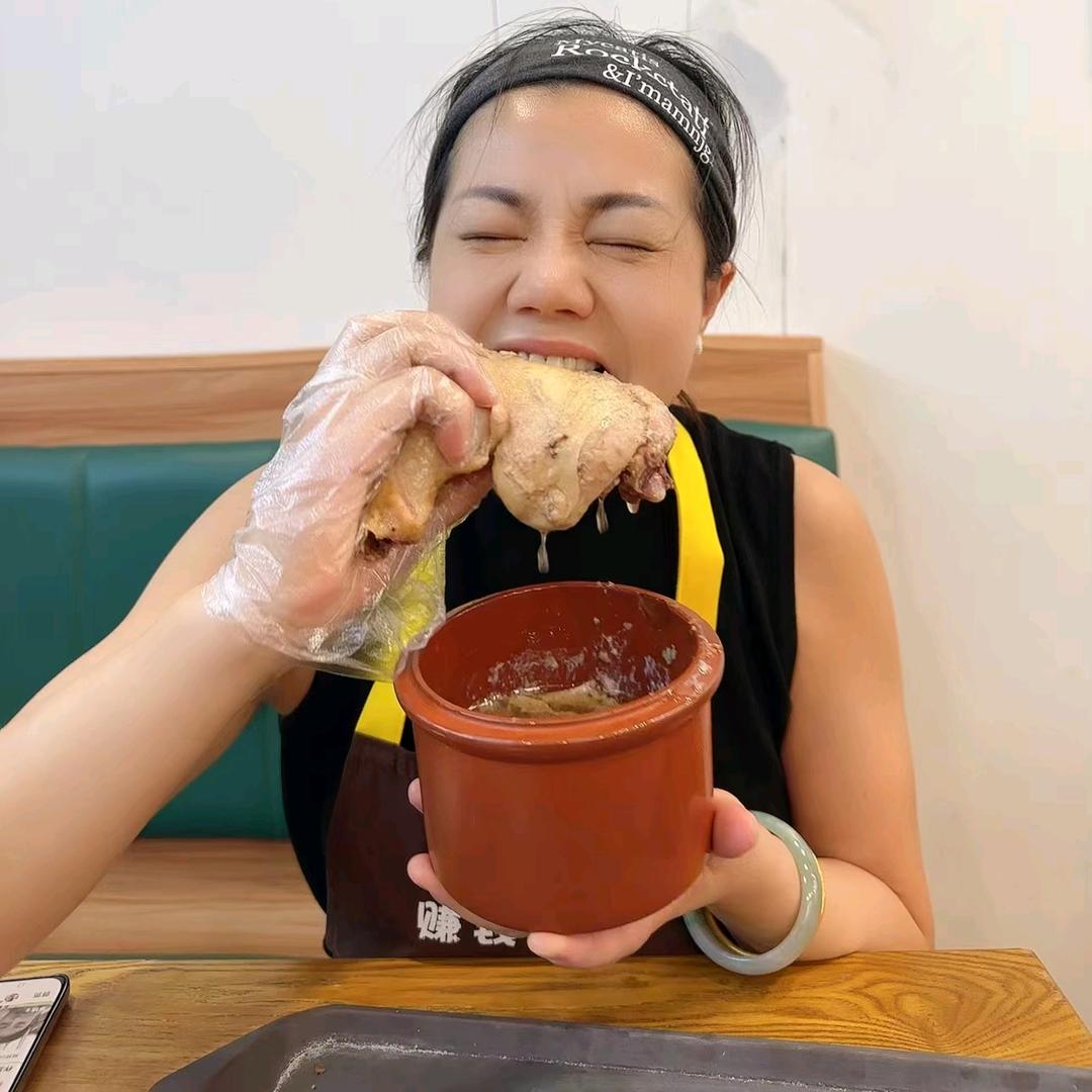 小嫂子药膳食疗汤馆