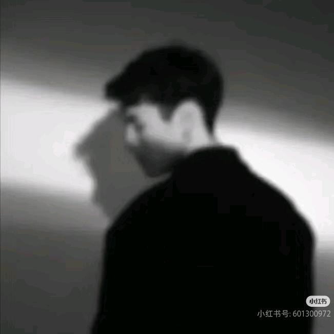 鸿丶翊