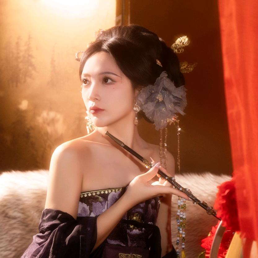 秦时月🌙 ღ ʸʸ