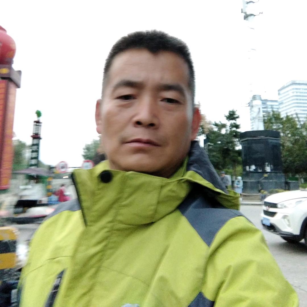 李辉