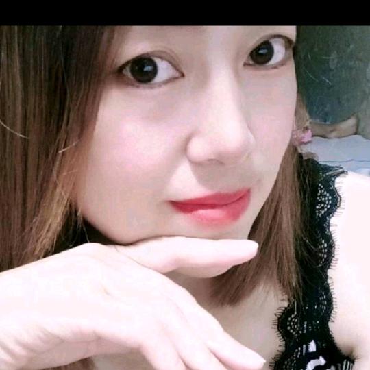 鲁甸短发妹