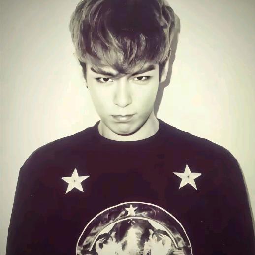 ☹穿梭于宇宙的超级无敌的螺蛳粉披萨