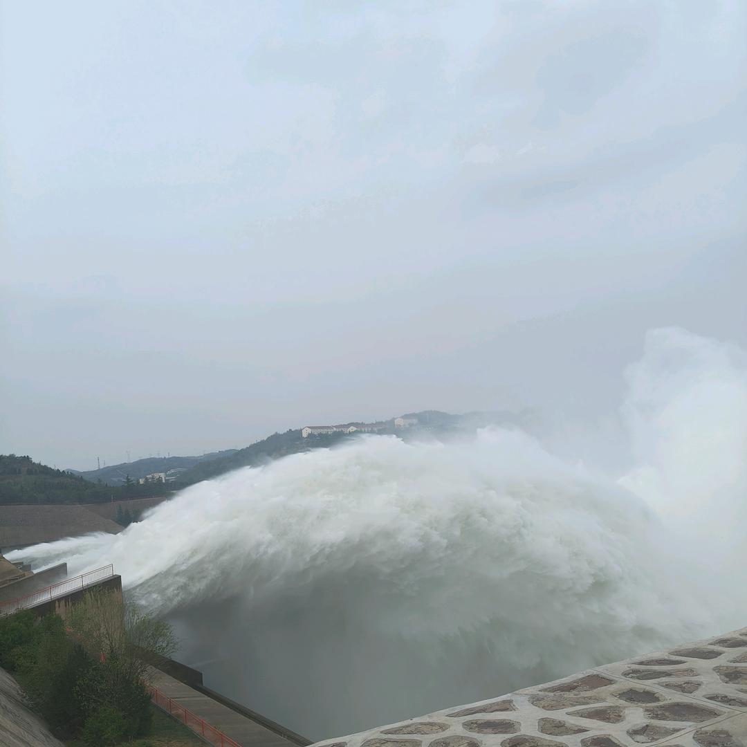 芳香雨露