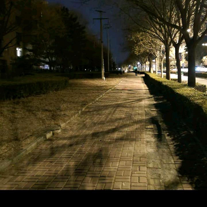 小曼曼