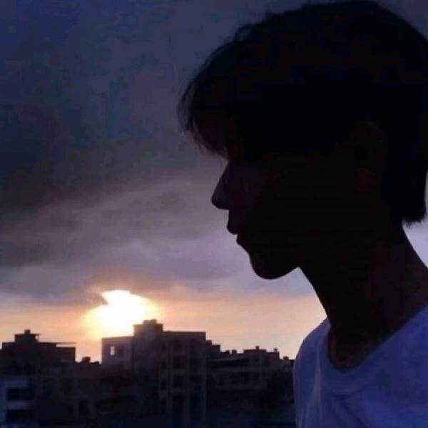 啊浔.