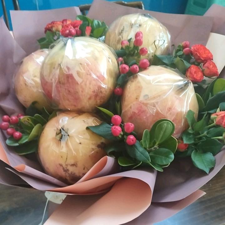 联圣故里美食城