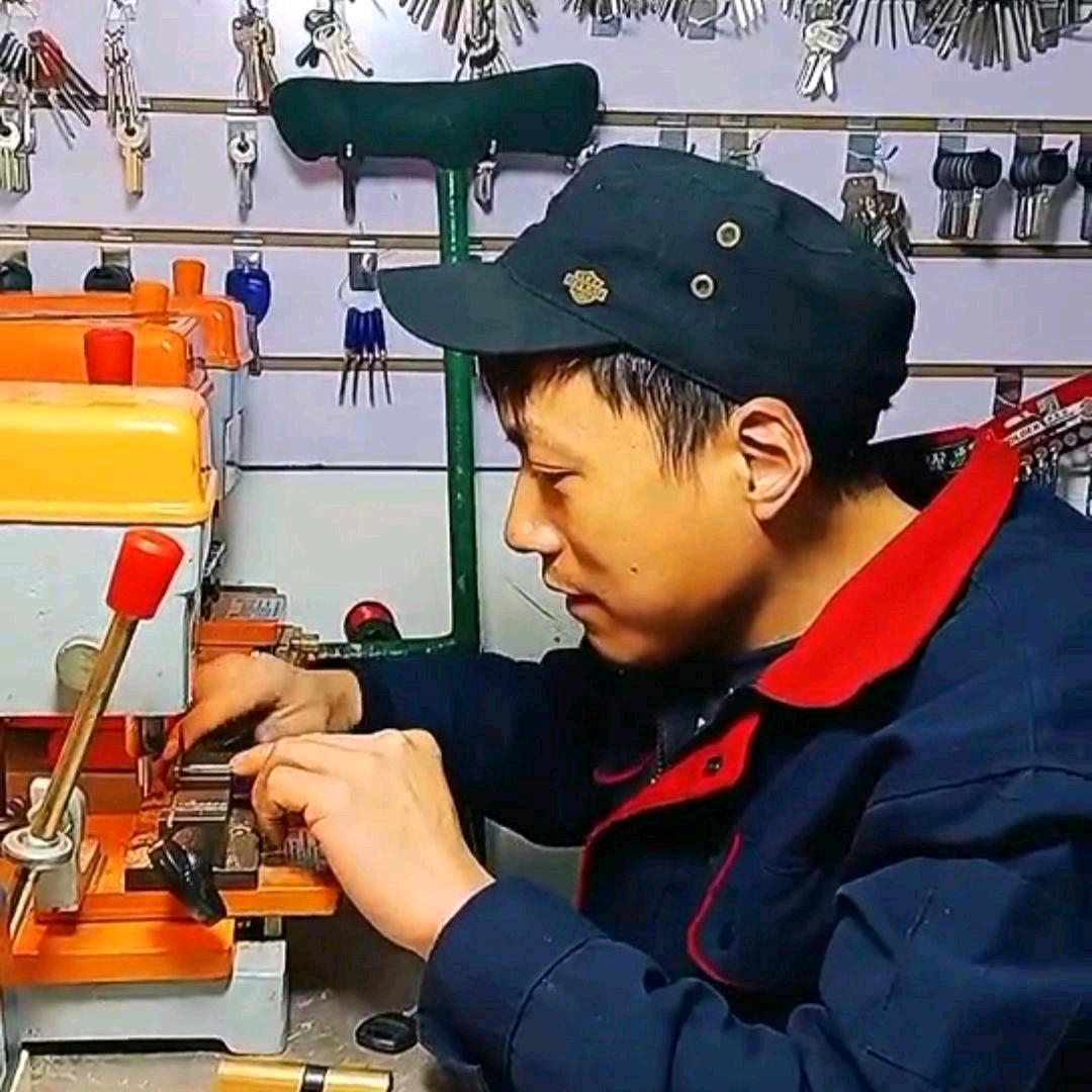 石河子市开锁崔师傅