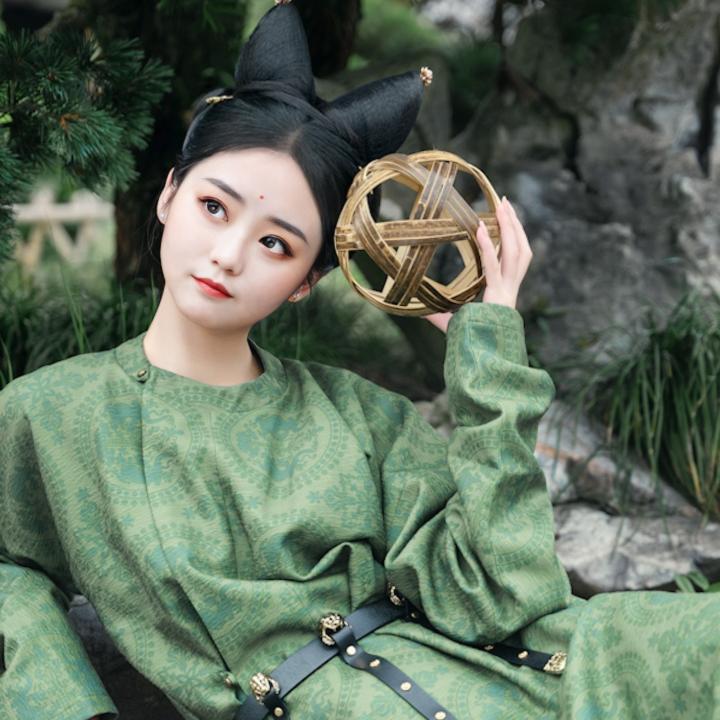 石佳