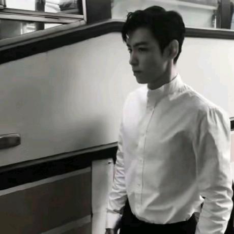 半夜伤心西红柿