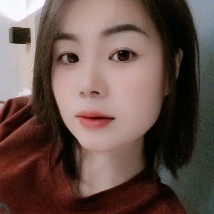 笑笑女孩💃
