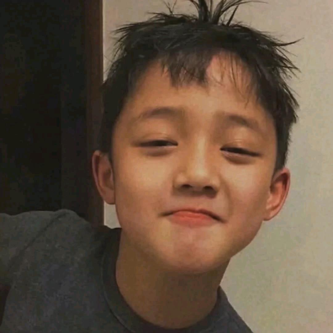 刘小小.