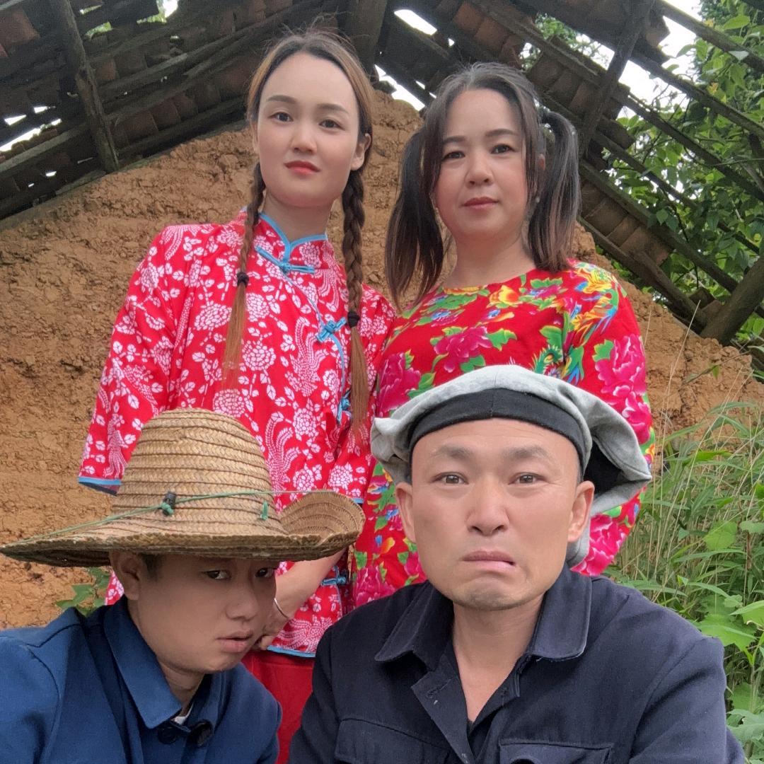 憨牛哥（每晚八点半开播）