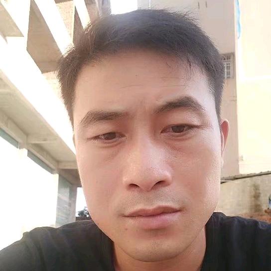隔壁老黄。