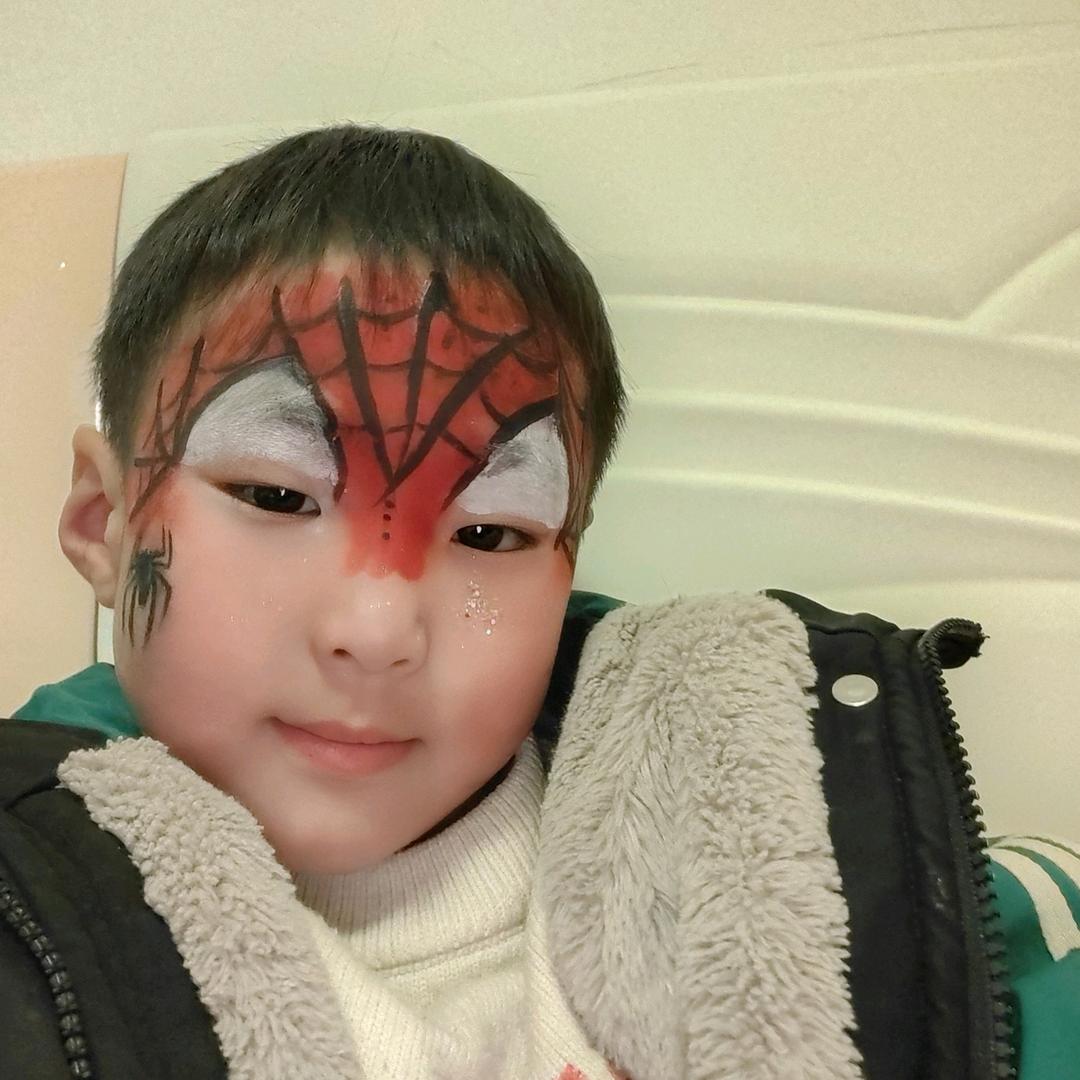 背着书包🎒(zha)学校🏫