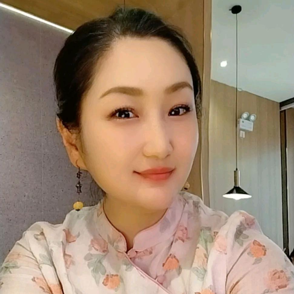 简晗