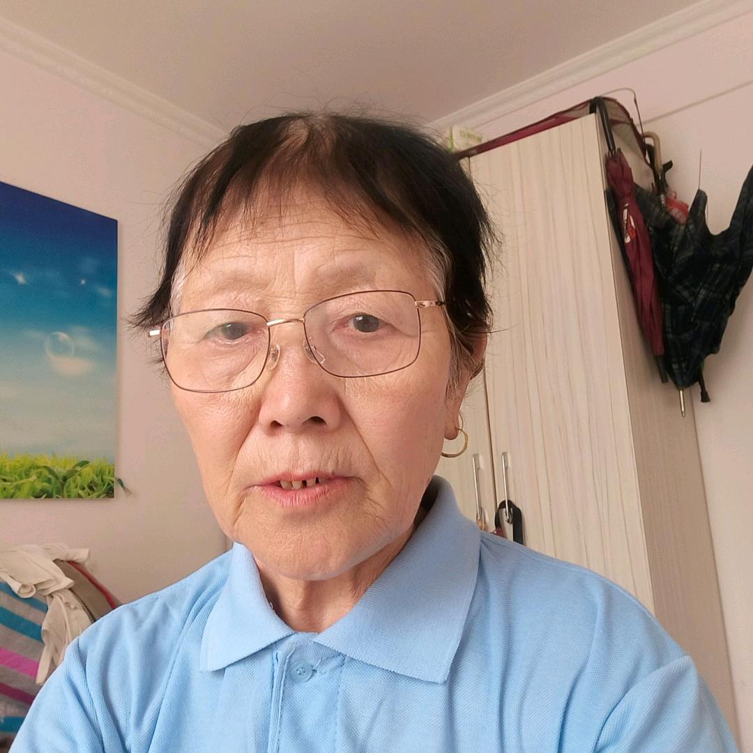 奋斗奶奶每天下午4，10分直播