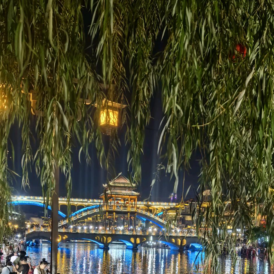 敏敏爱唱歌