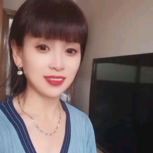 兰兰）
