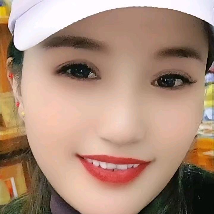 微笑女孩