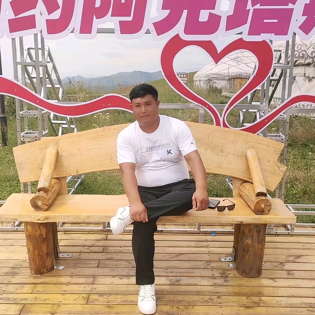 亚力克